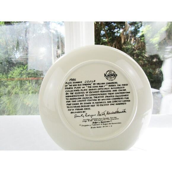 The King and I, Fourth in Series Plate, We Kiss in a Shadow - Picture 4 of 10